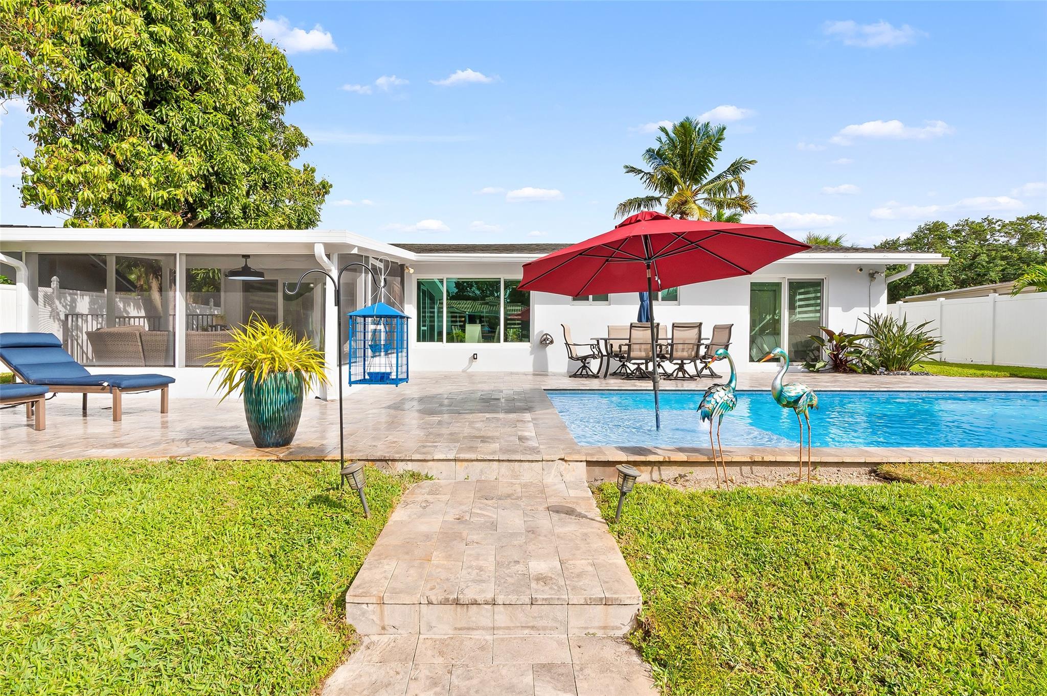 2817 NW 9th Ter
