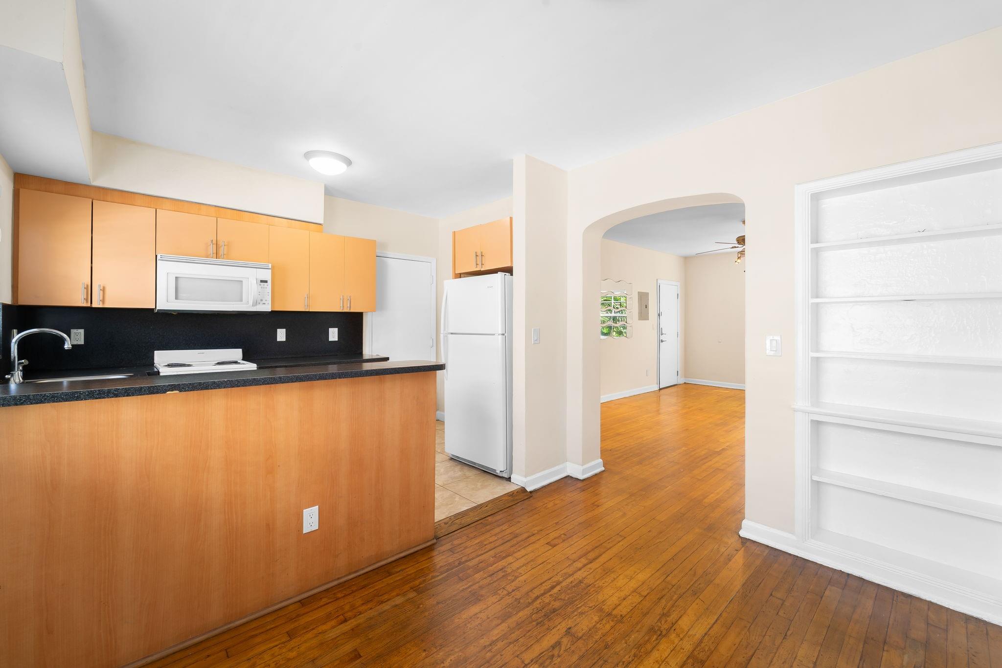 1241 13th St 4