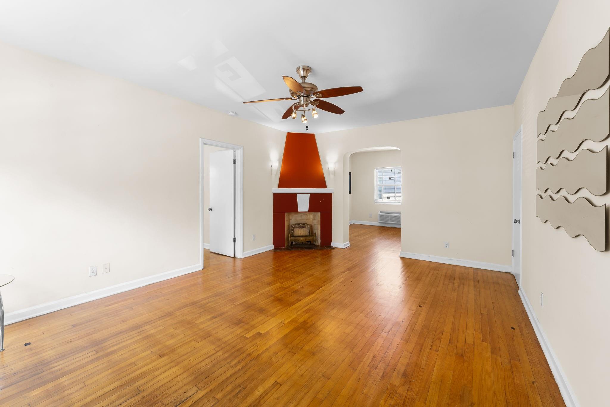 1241 13th St 4