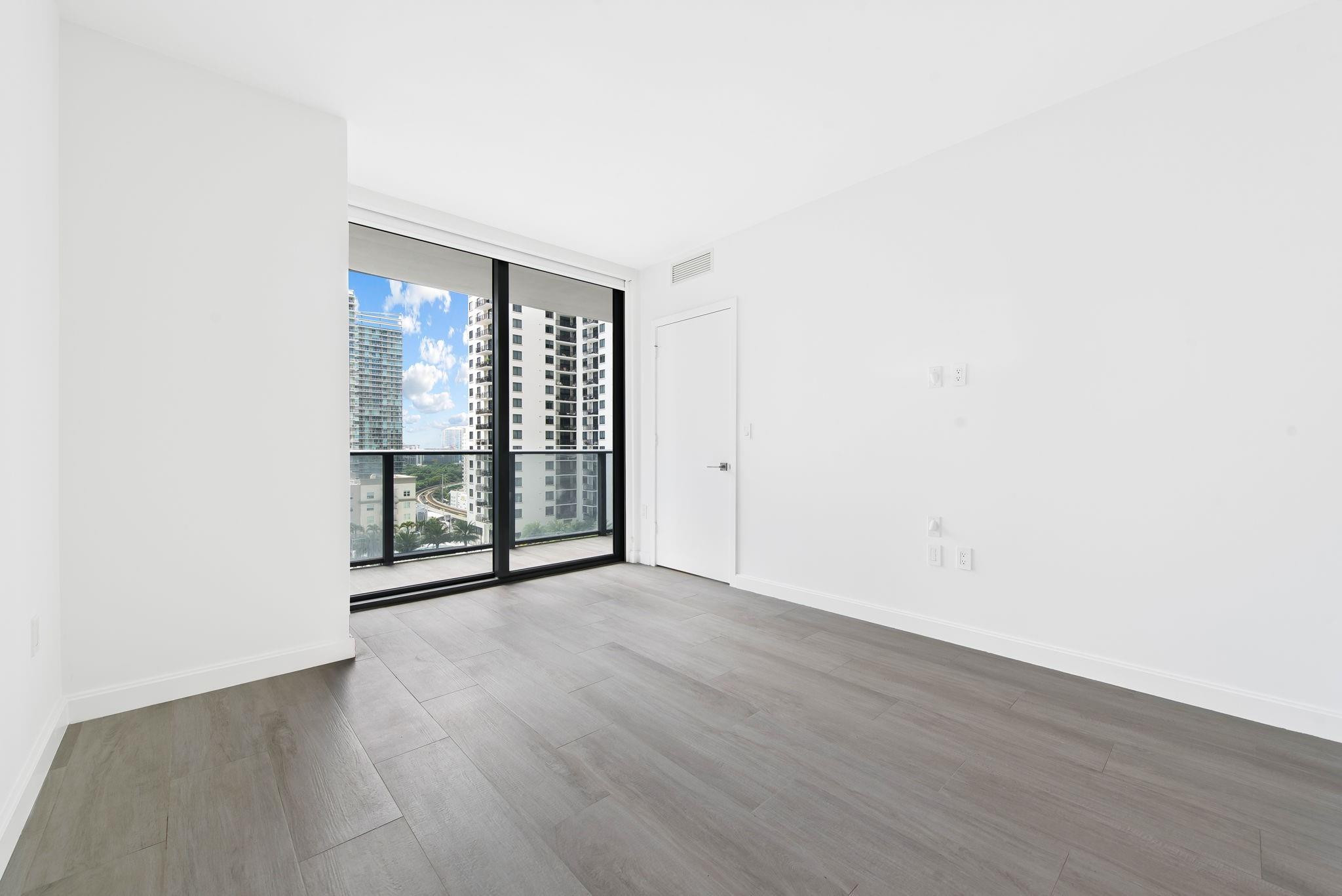 55 SW 9th St 1505