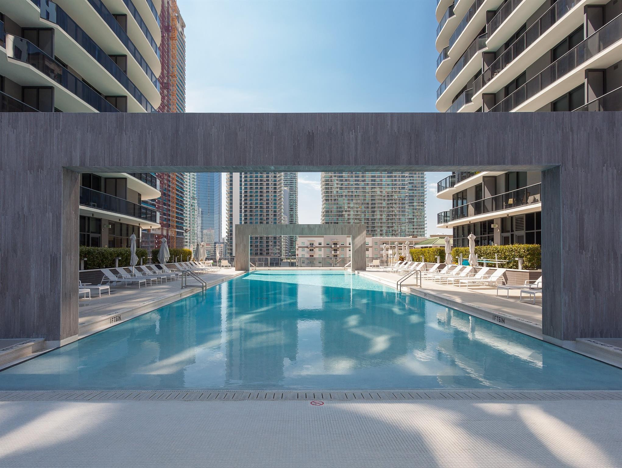 55 SW 9th St 1505