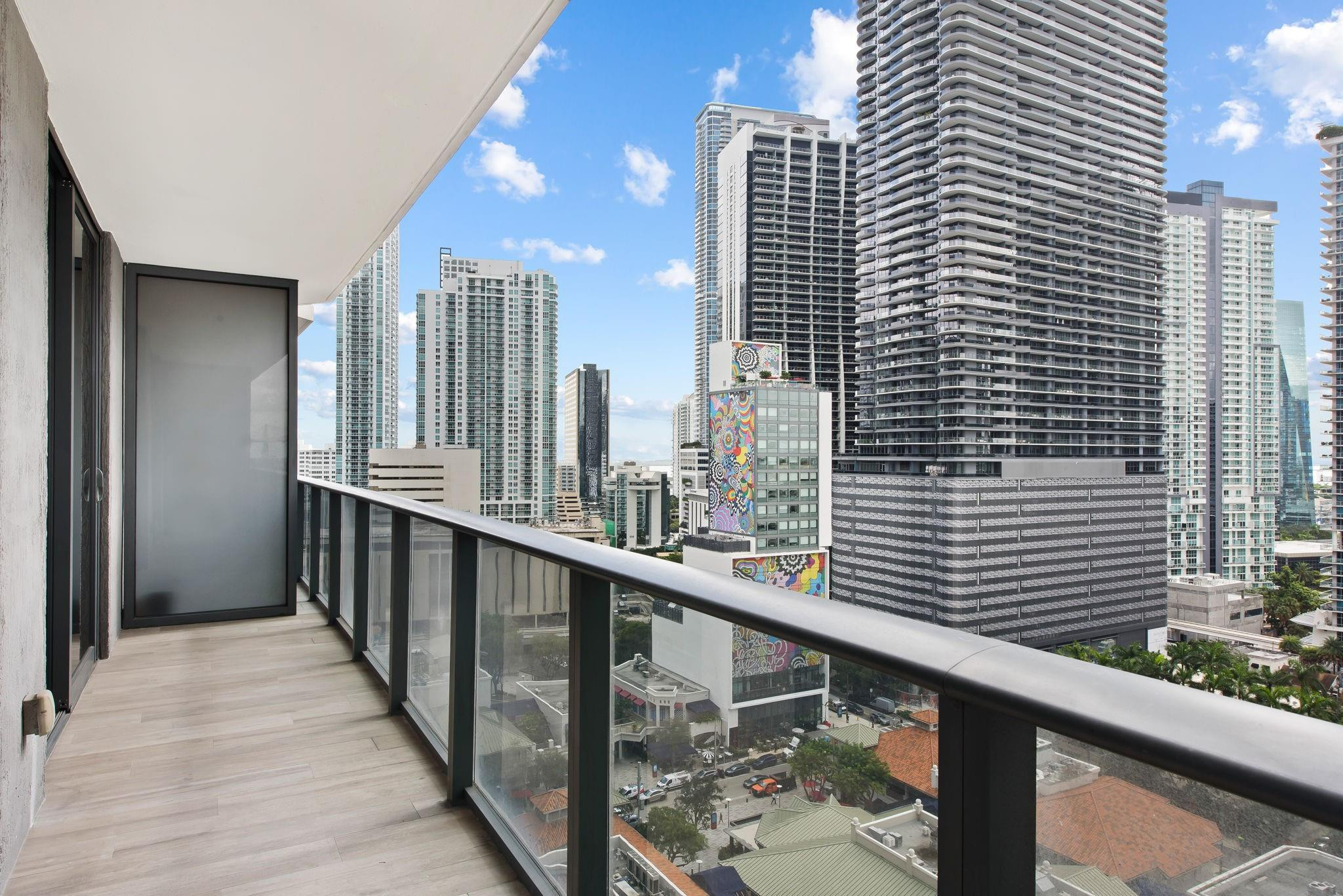 55 SW 9th St 1505