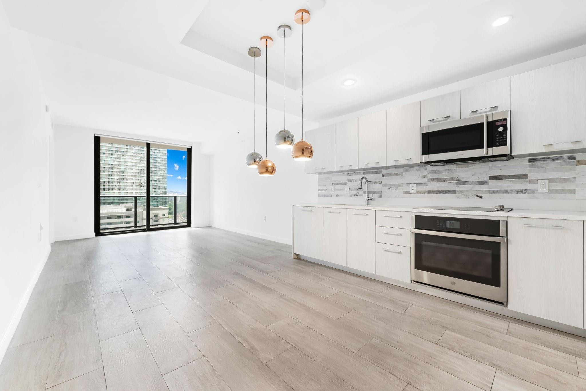 55 SW 9th St 1505