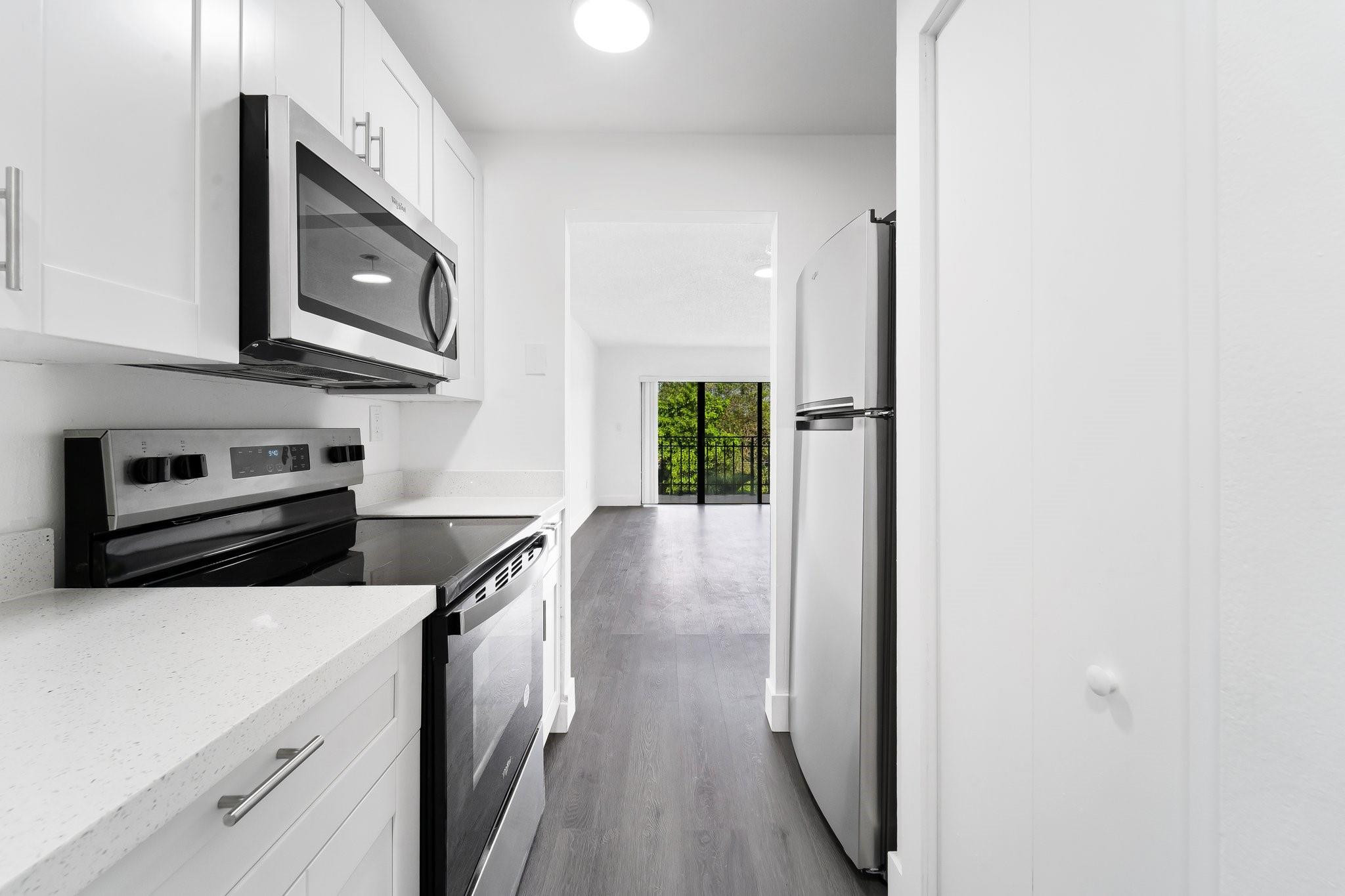 650 NE 149th St A-305