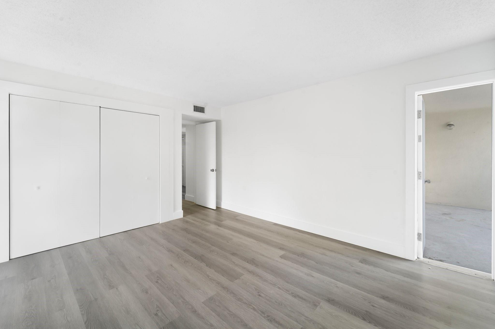 650 NE 149th St A-305