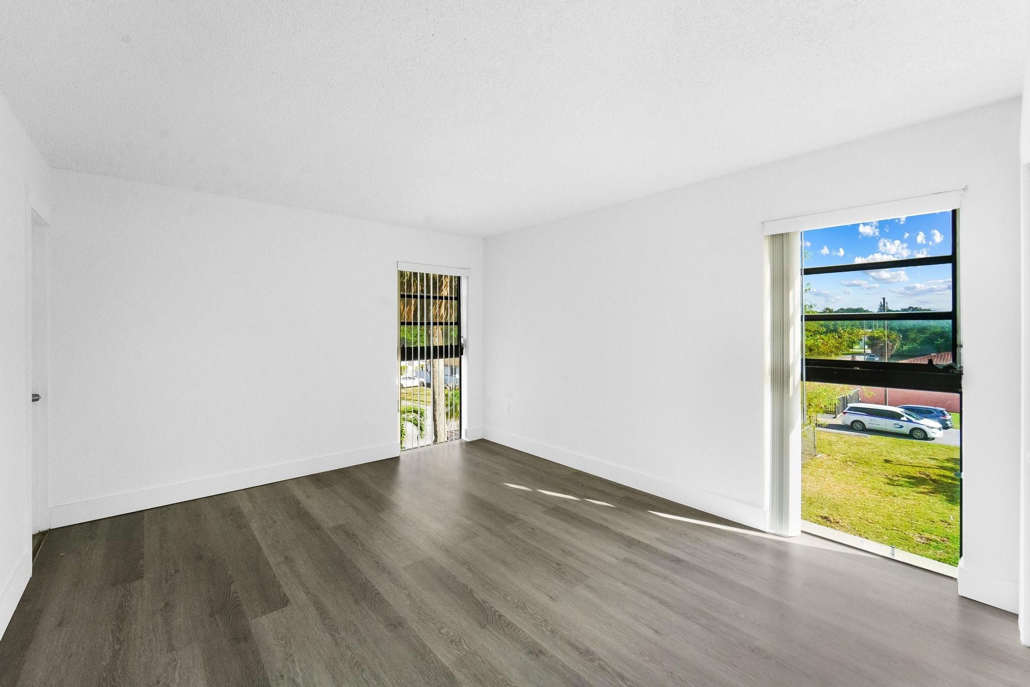 650 NE 149th St A-305