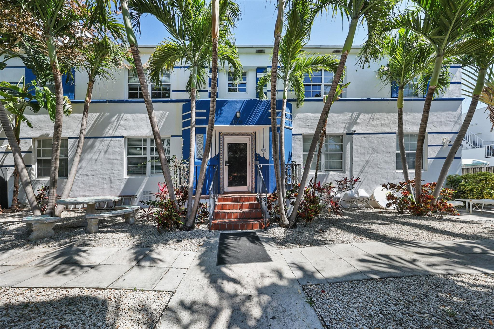 1241 13th St 2