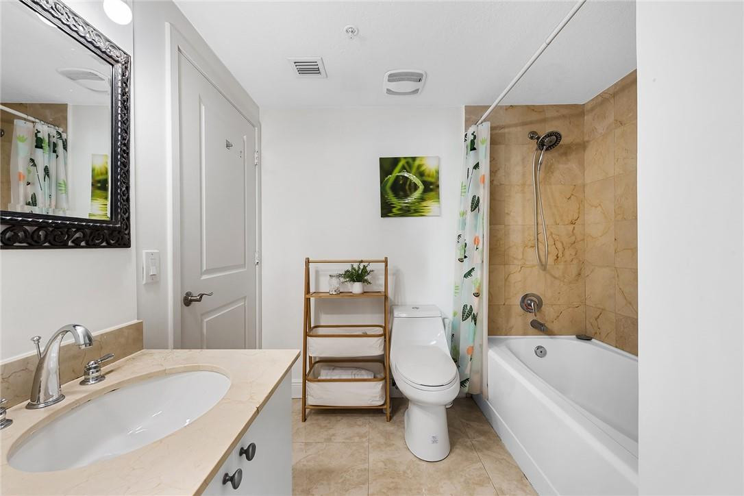 170 SE 14th St 1604