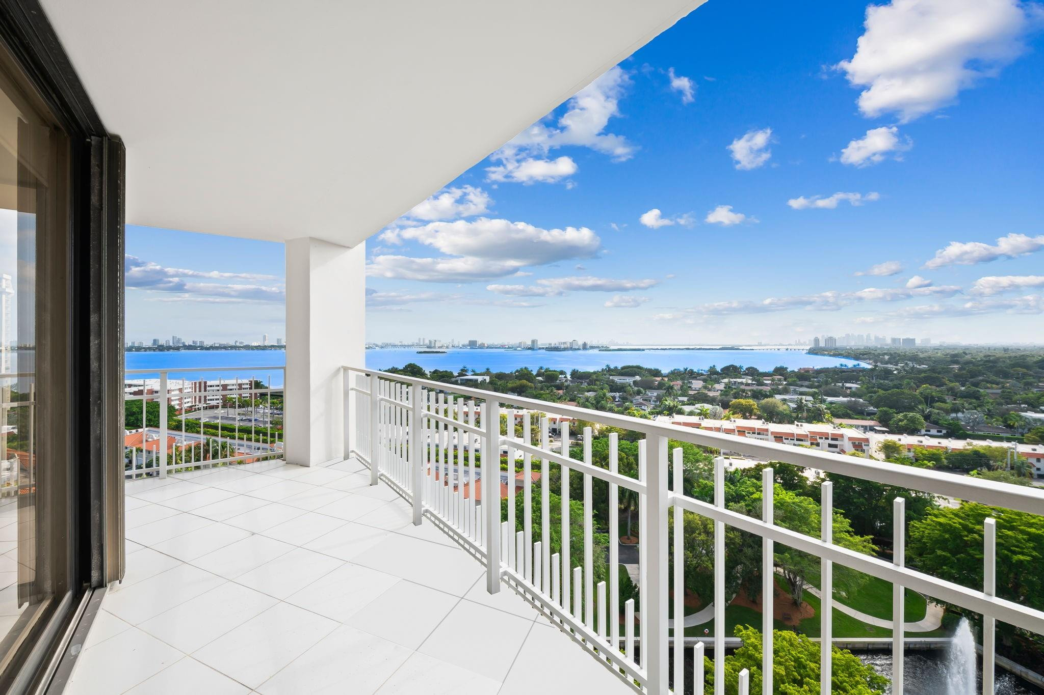 1000 Quayside Ter 1606