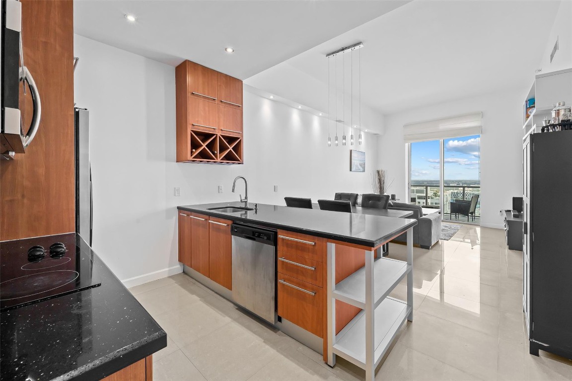 185 SW 7th Street 4403