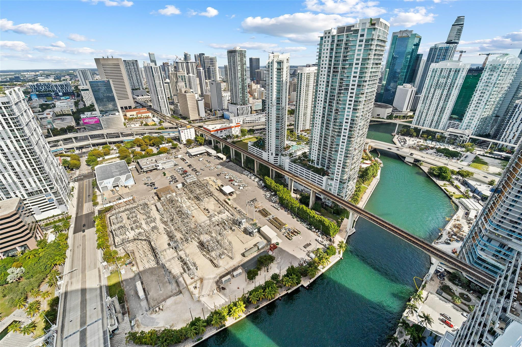 185 SW 7th Street 4403