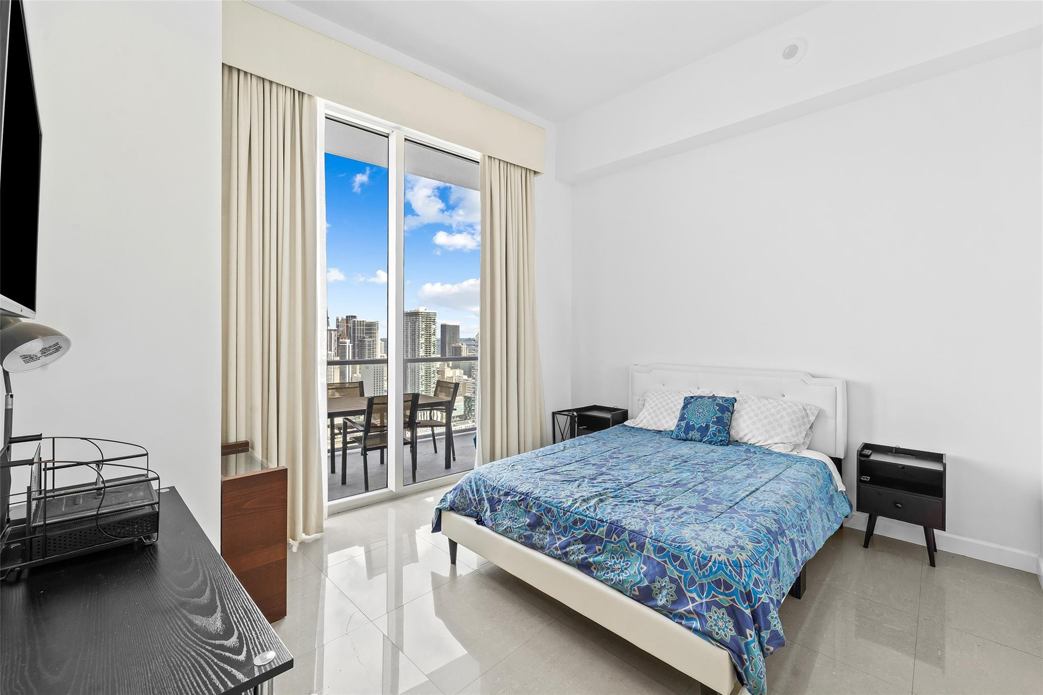 185 SW 7th Street 4403