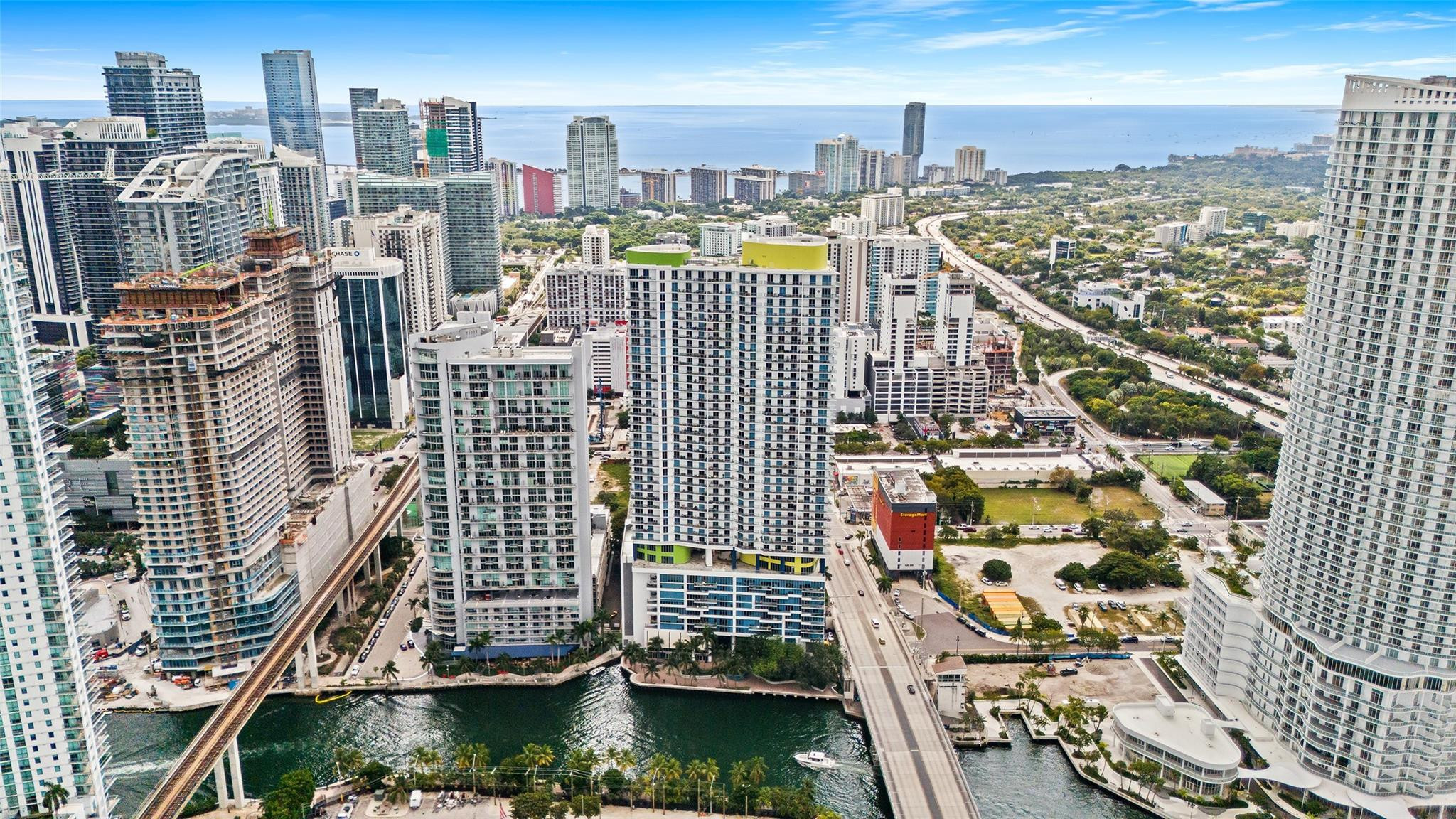 185 SW 7th Street 4403