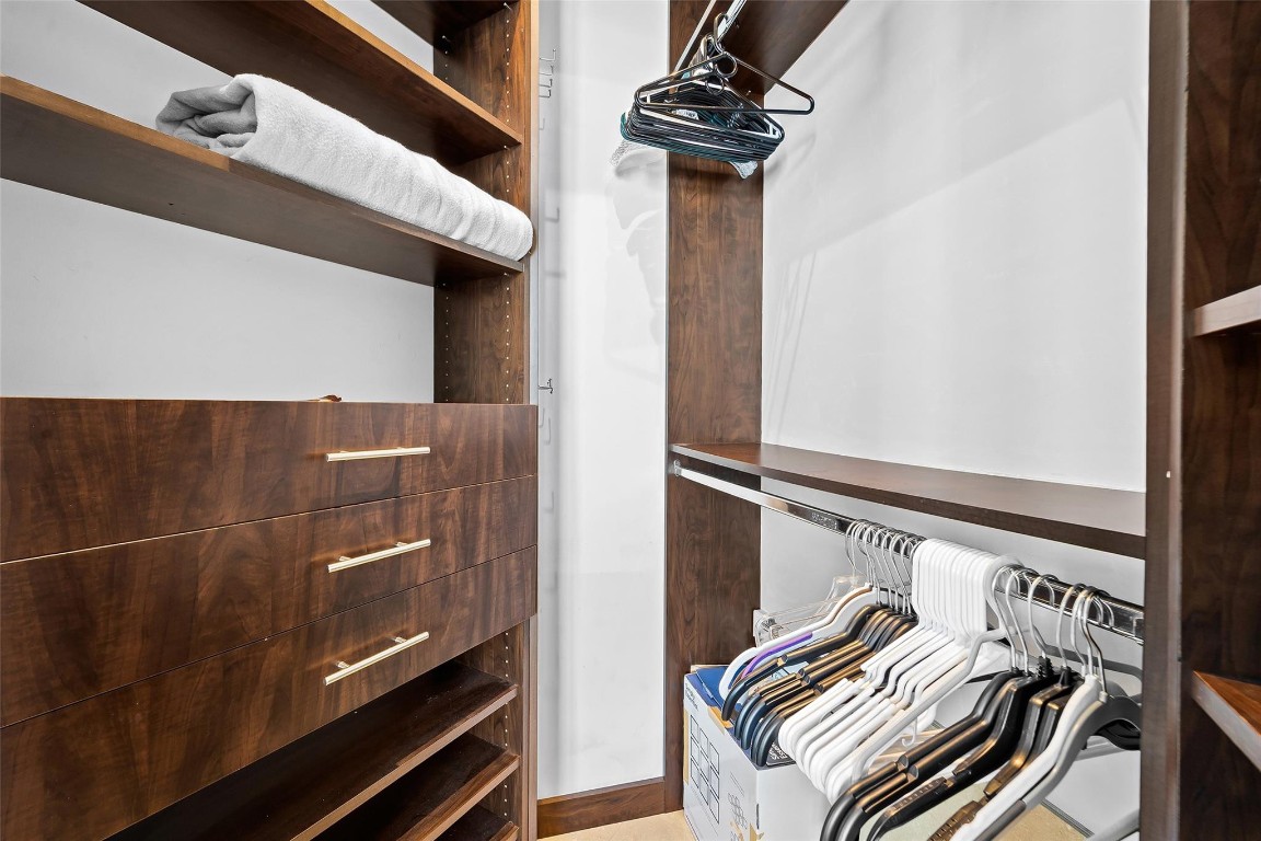 185 SW 7th Street 4403