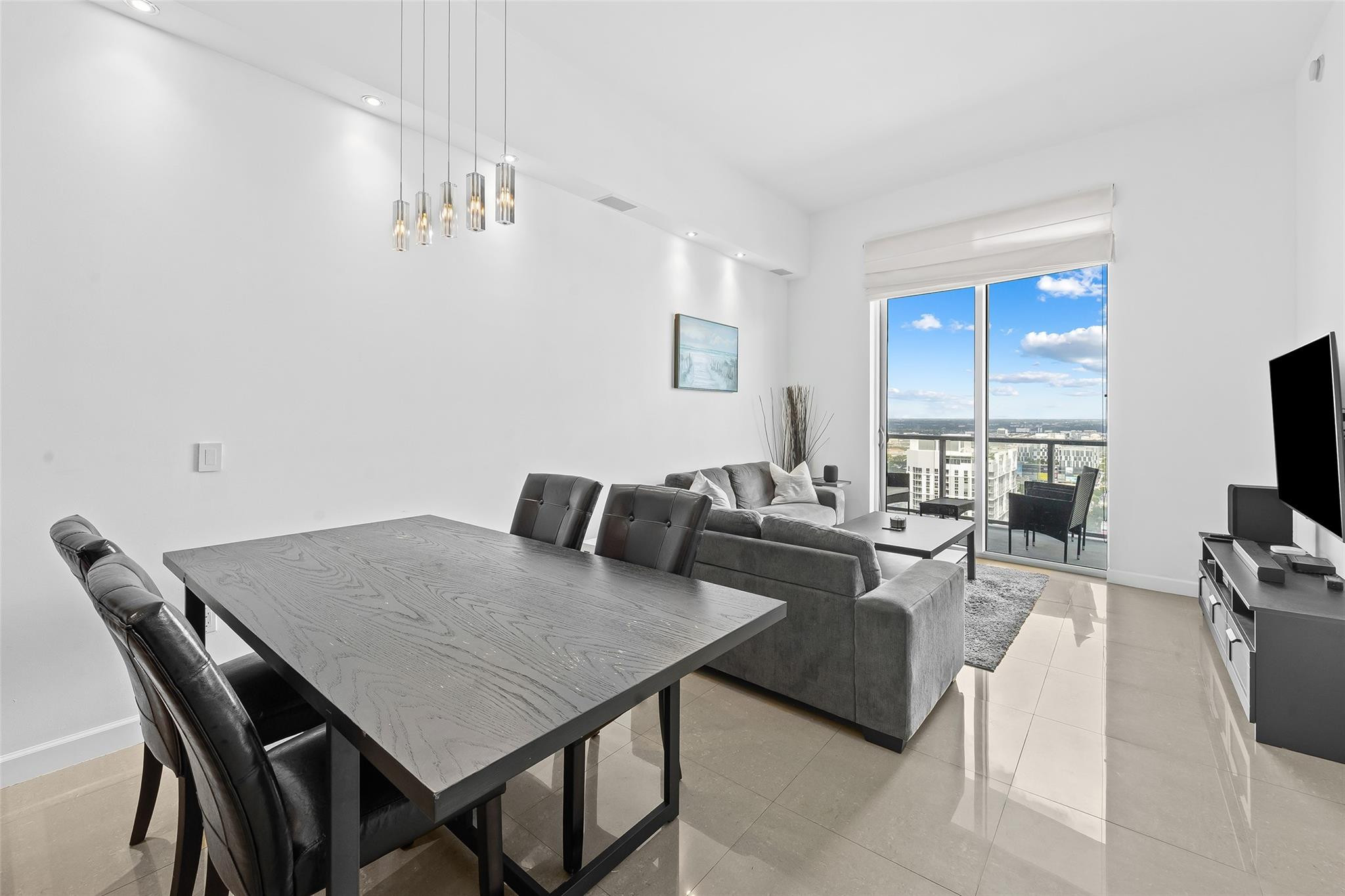 185 SW 7th Street 4403