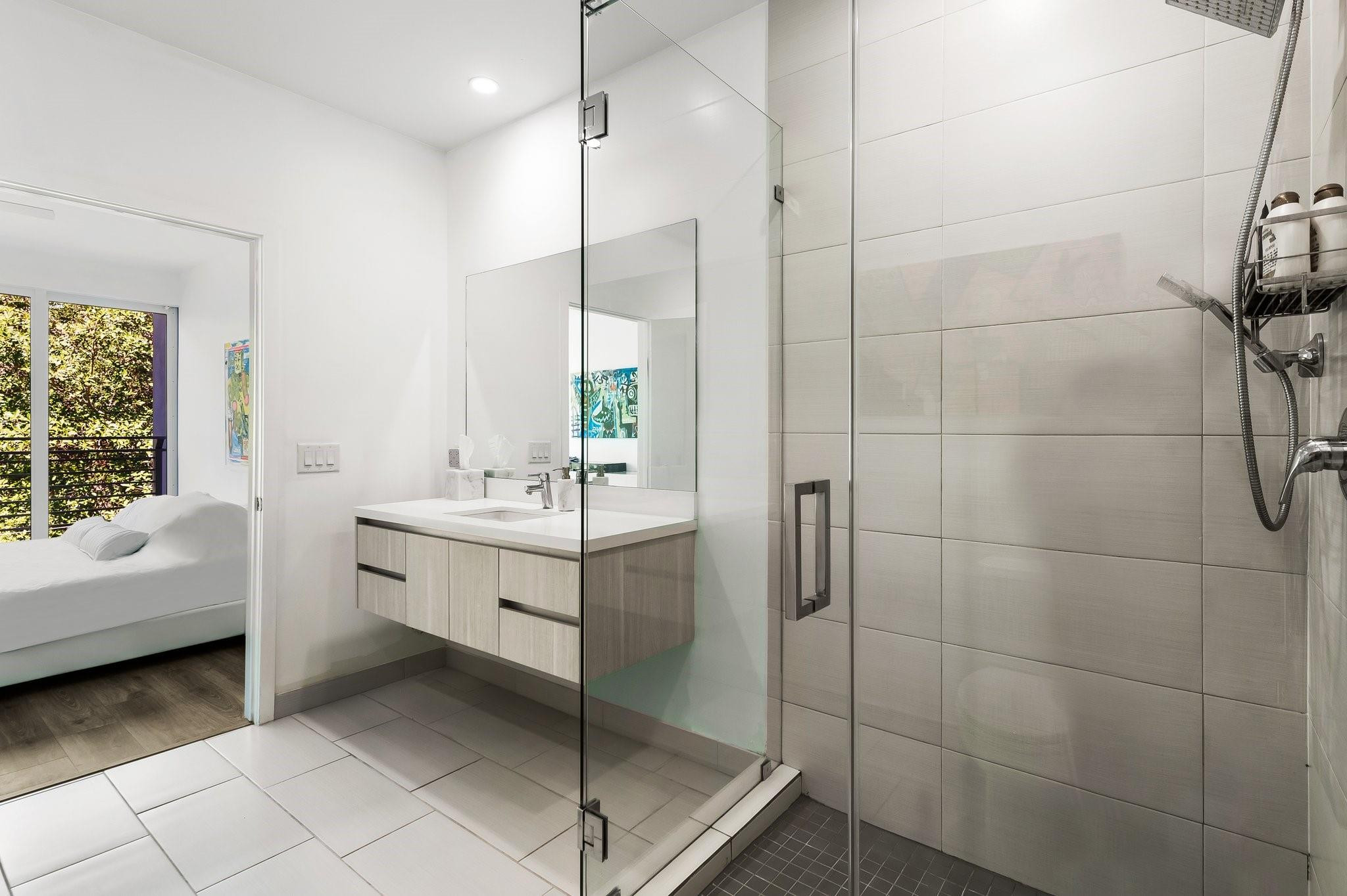 2477 NE 135th Street