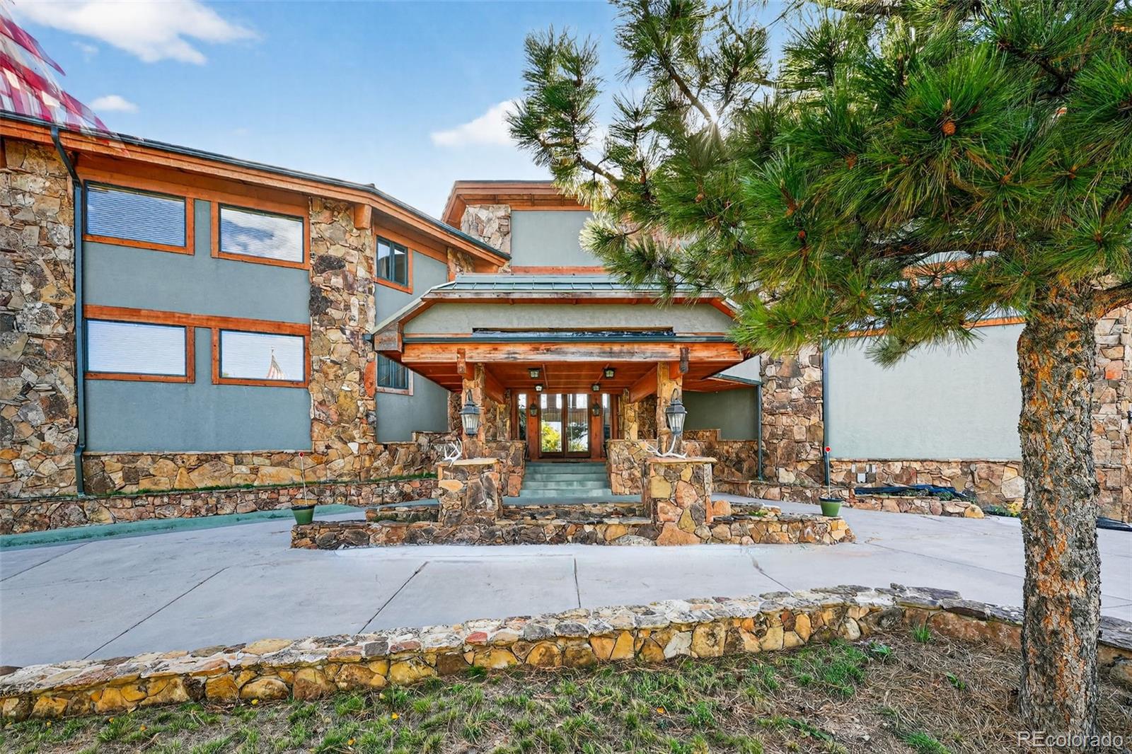 14900 Elk Mountain Trail