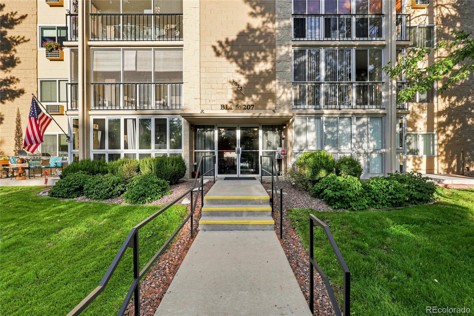 3022 S Wheeling Way Unit: 203