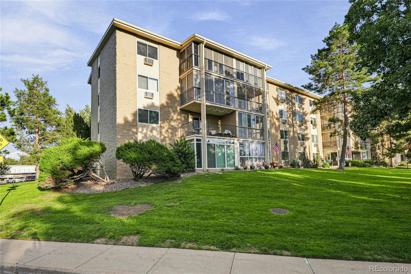 3022 S Wheeling Way Unit: 203