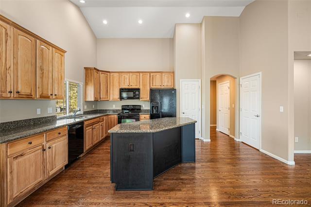 23785 E Grand Place