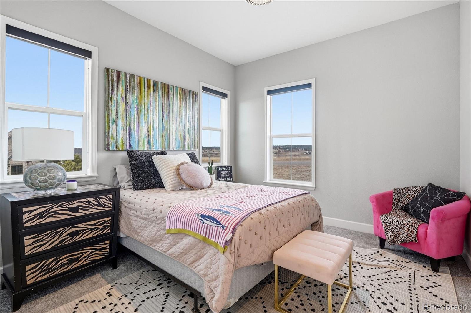 9341 Red Primrose Street