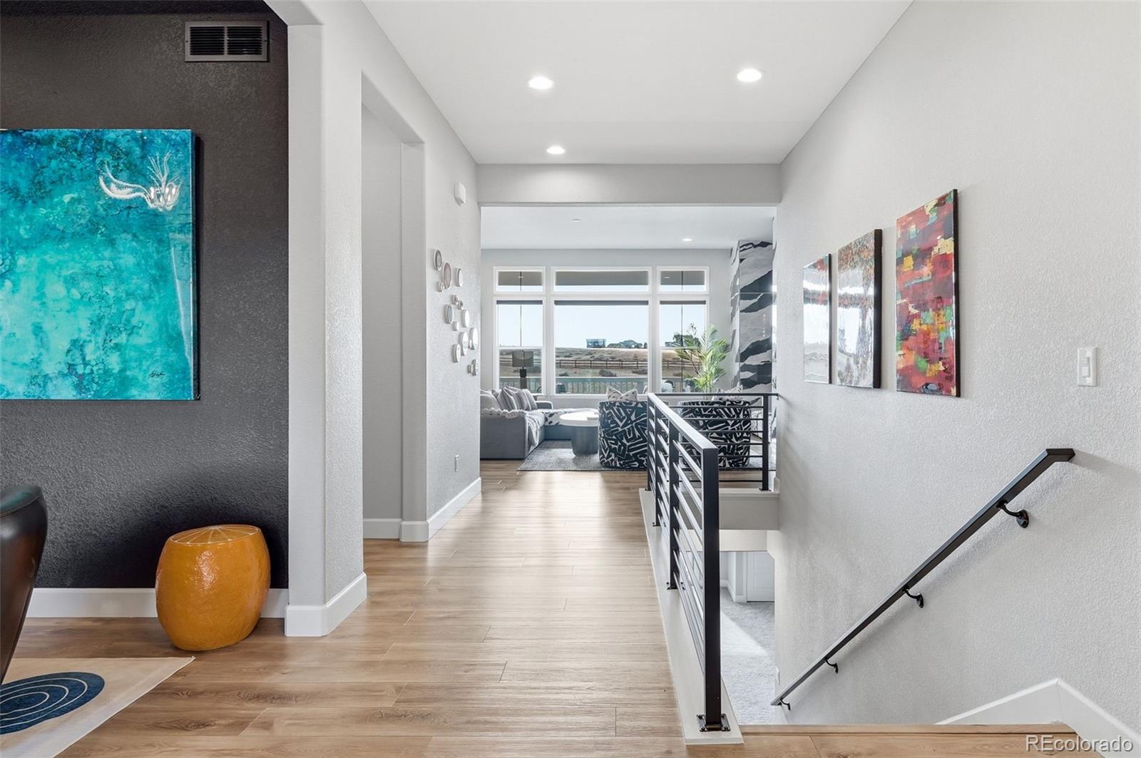 9341 Red Primrose Street