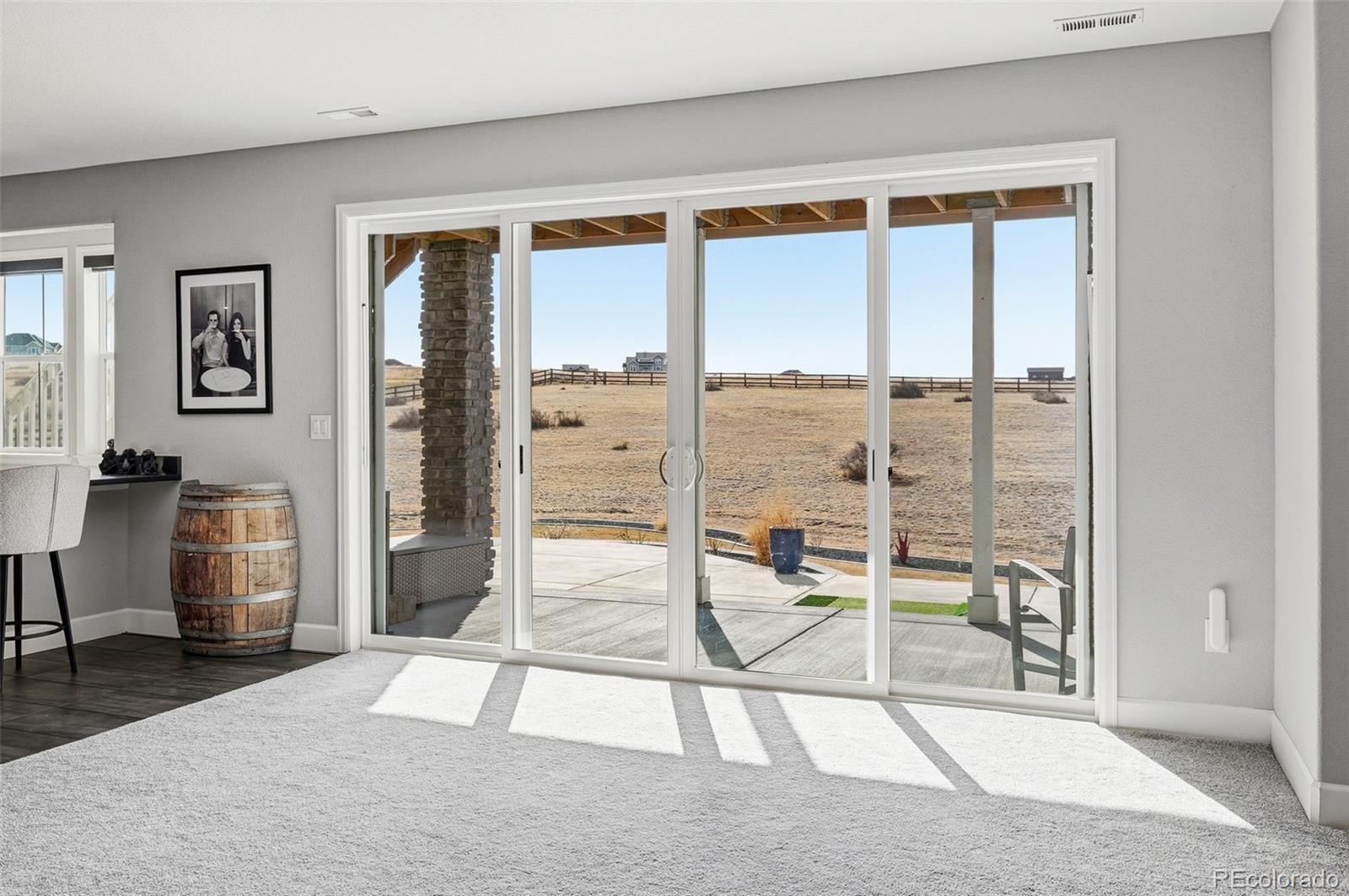 9341 Red Primrose Street