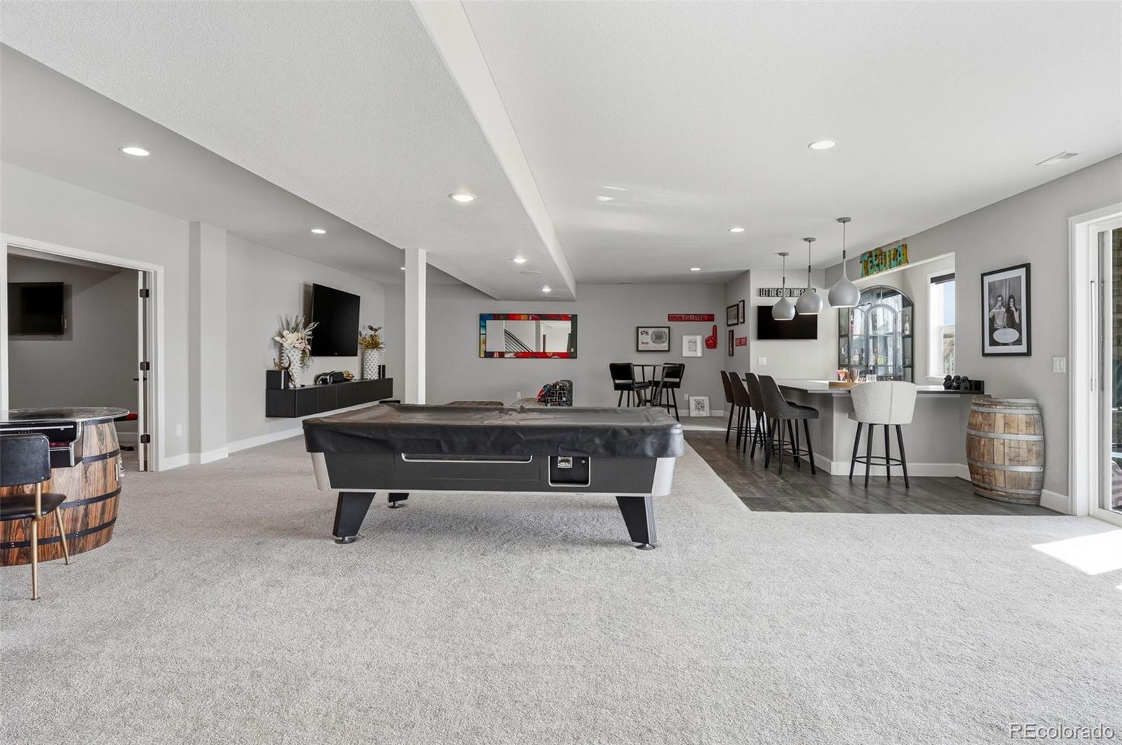 9341 Red Primrose Street