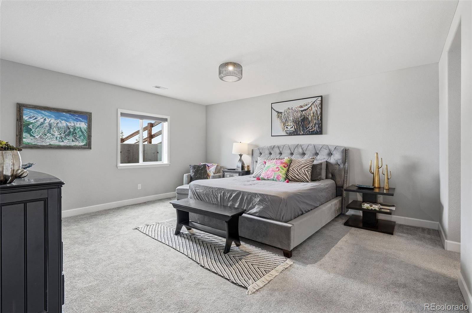 9341 Red Primrose Street