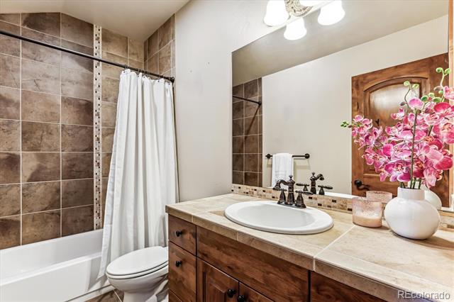 5107 Raintree Circle