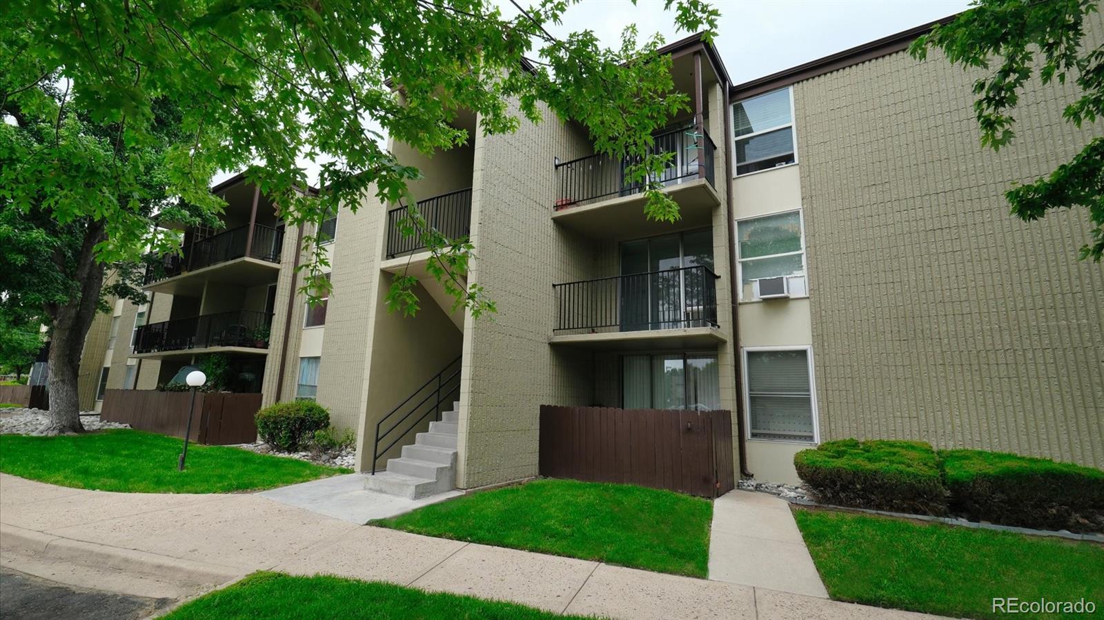 2281 S Vaughn Way Unit: 117A