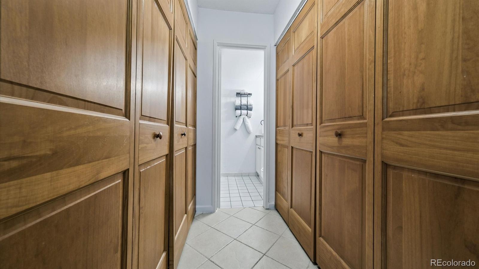 2281 S Vaughn Way Unit: 117A