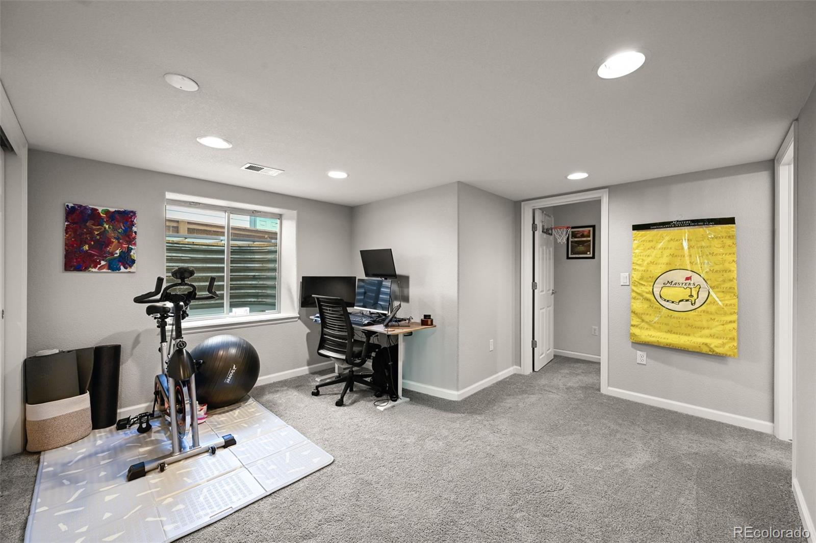 10195 Foxridge Circle
