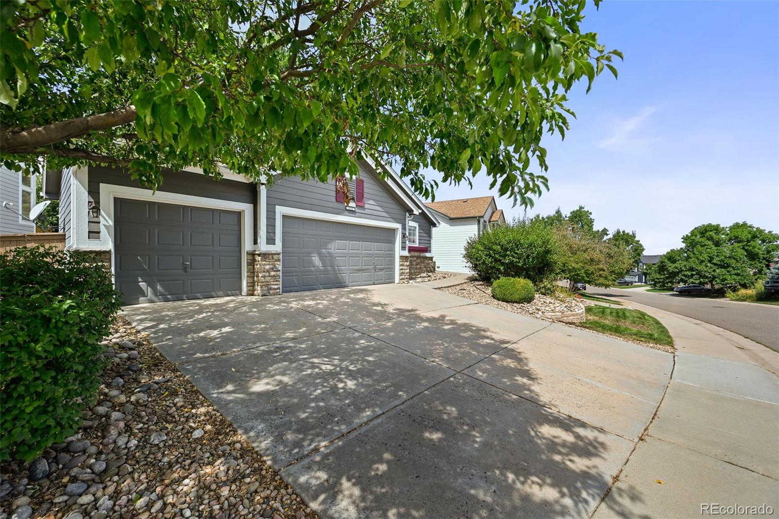 10195 Foxridge Circle
