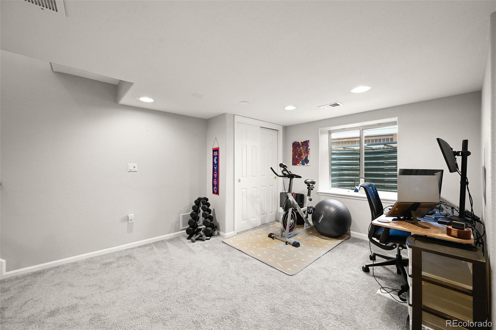 10195 Foxridge Circle