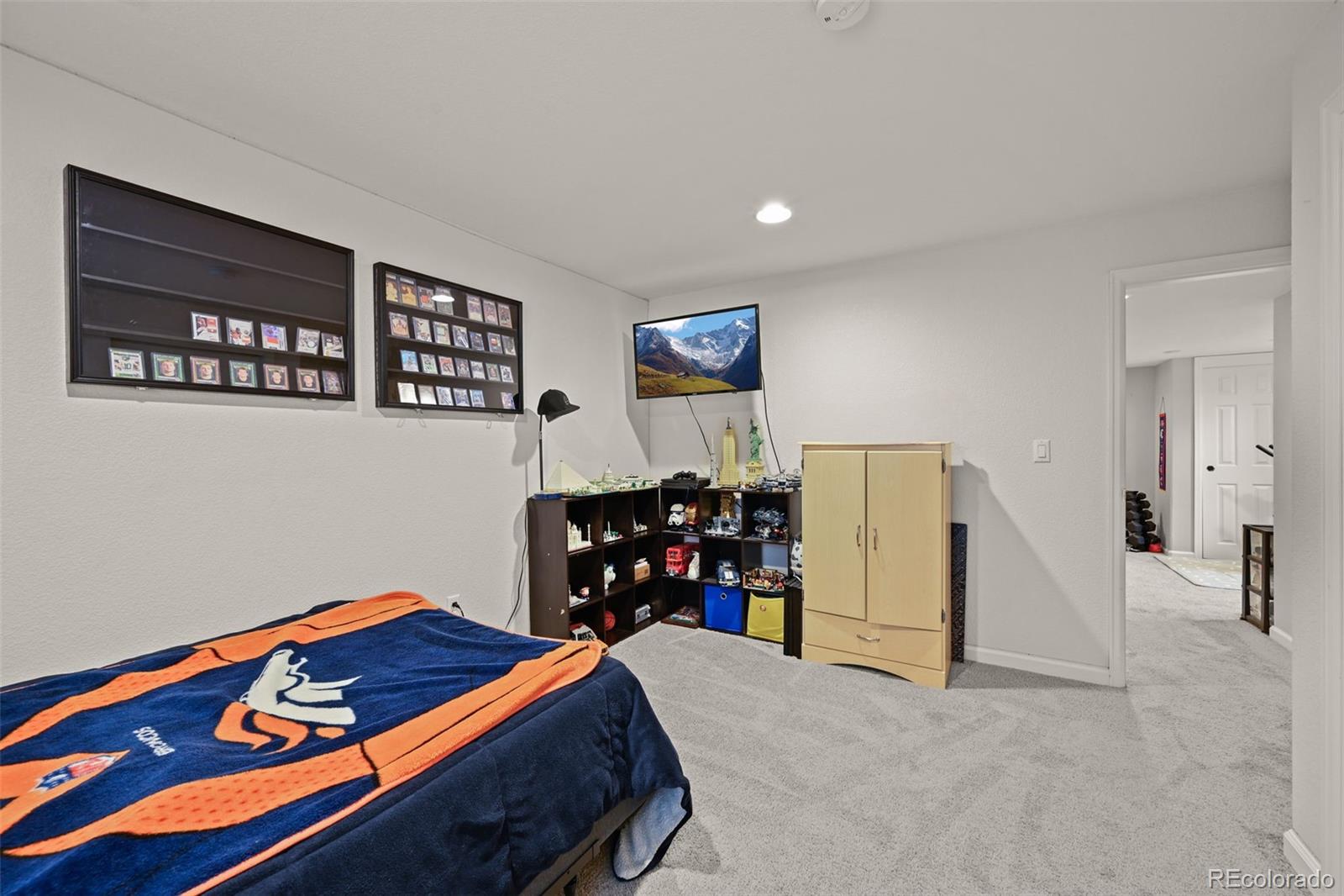 10195 Foxridge Circle