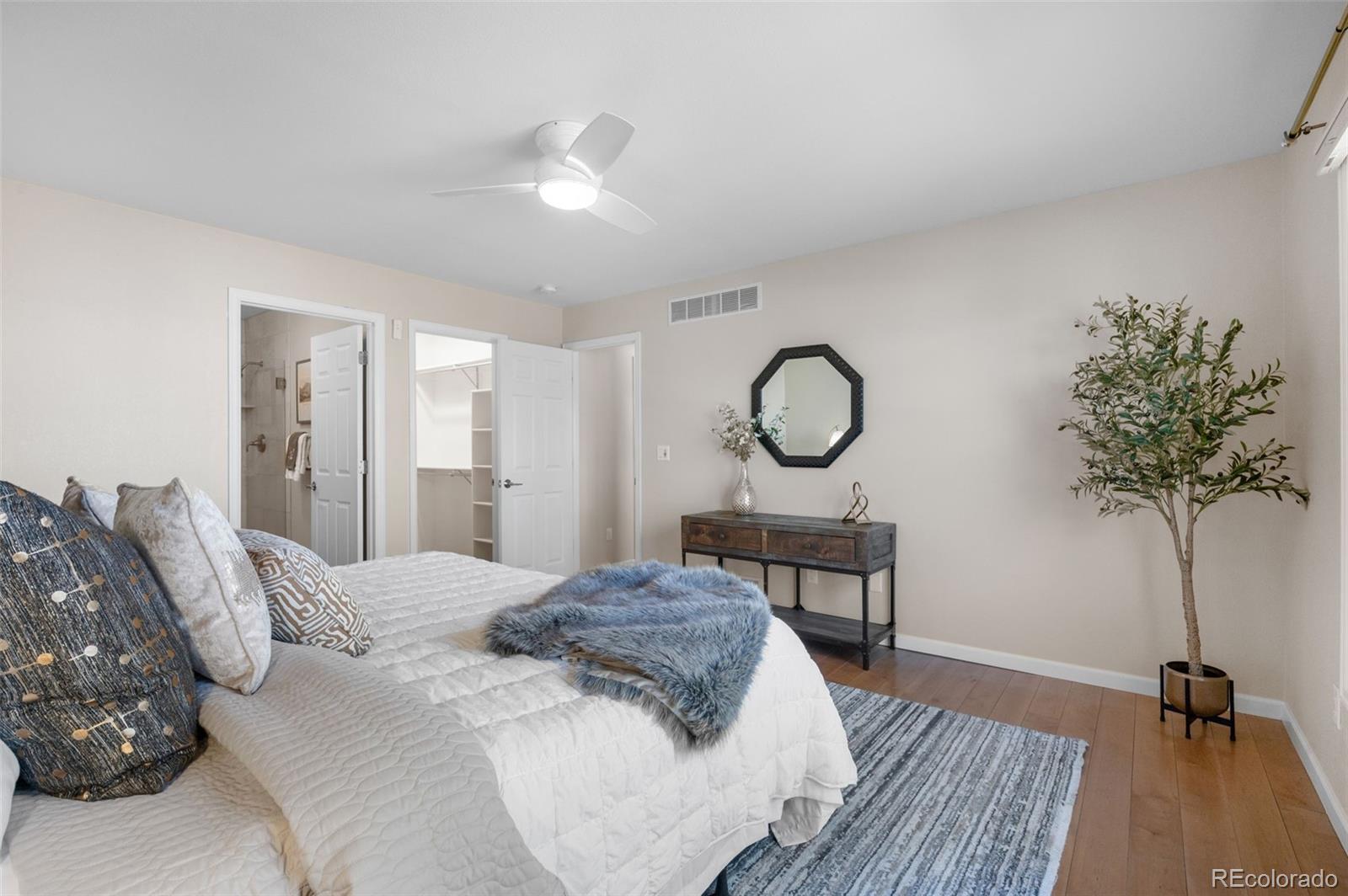 4871 Greenwich Drive