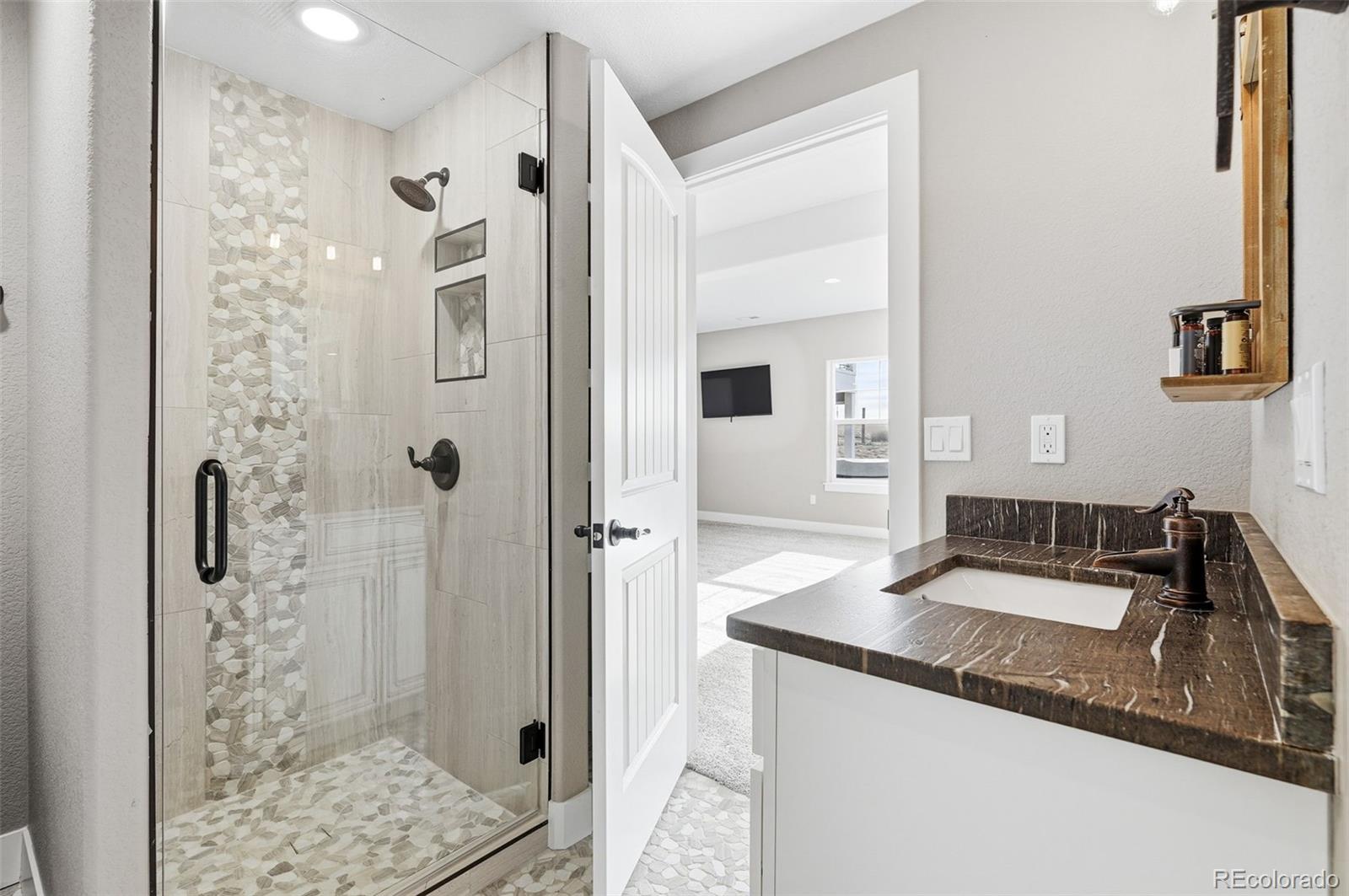 50950 E Maplewood Place