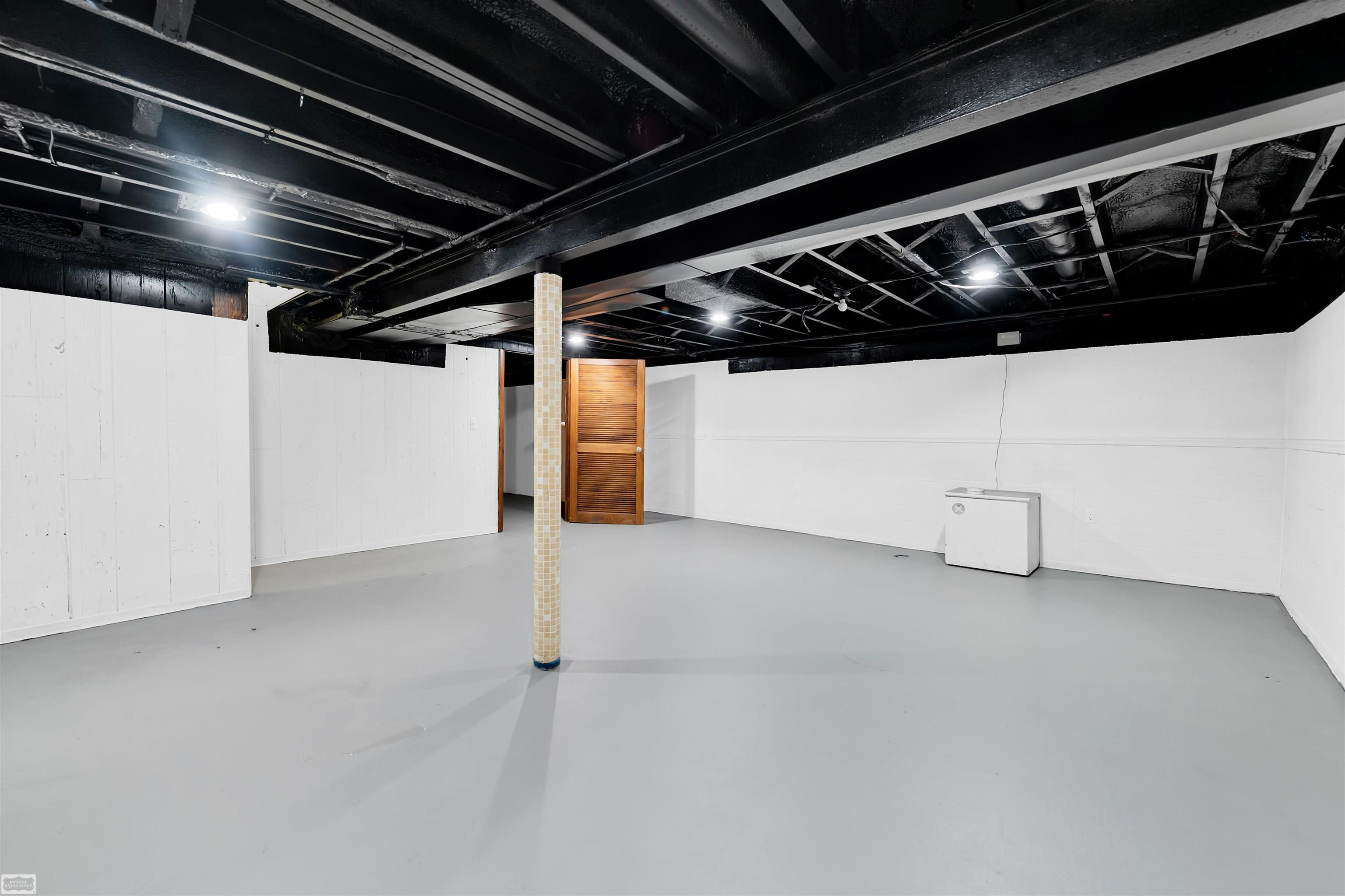 29617 W Mackenzie Circle