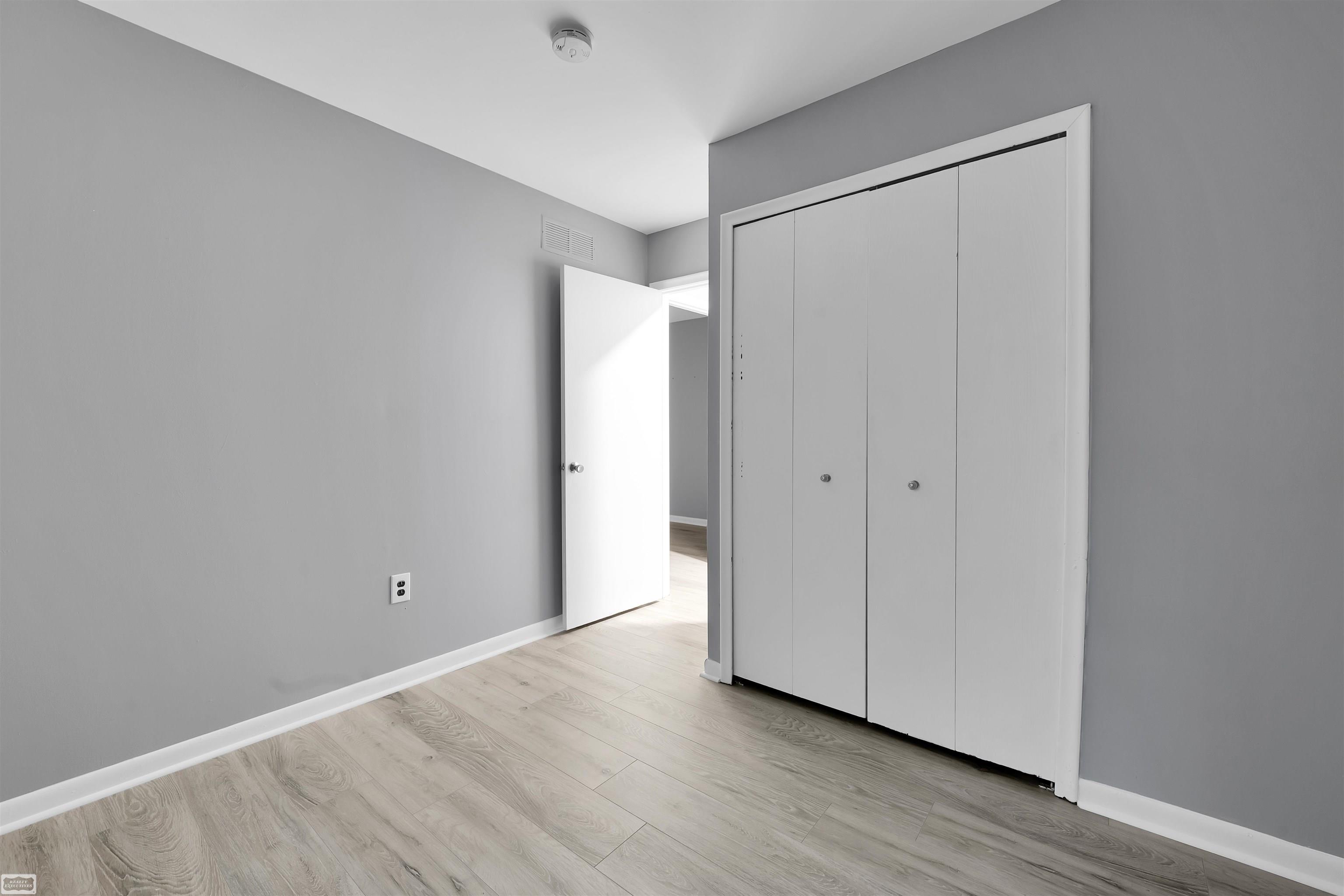 29617 W Mackenzie Circle