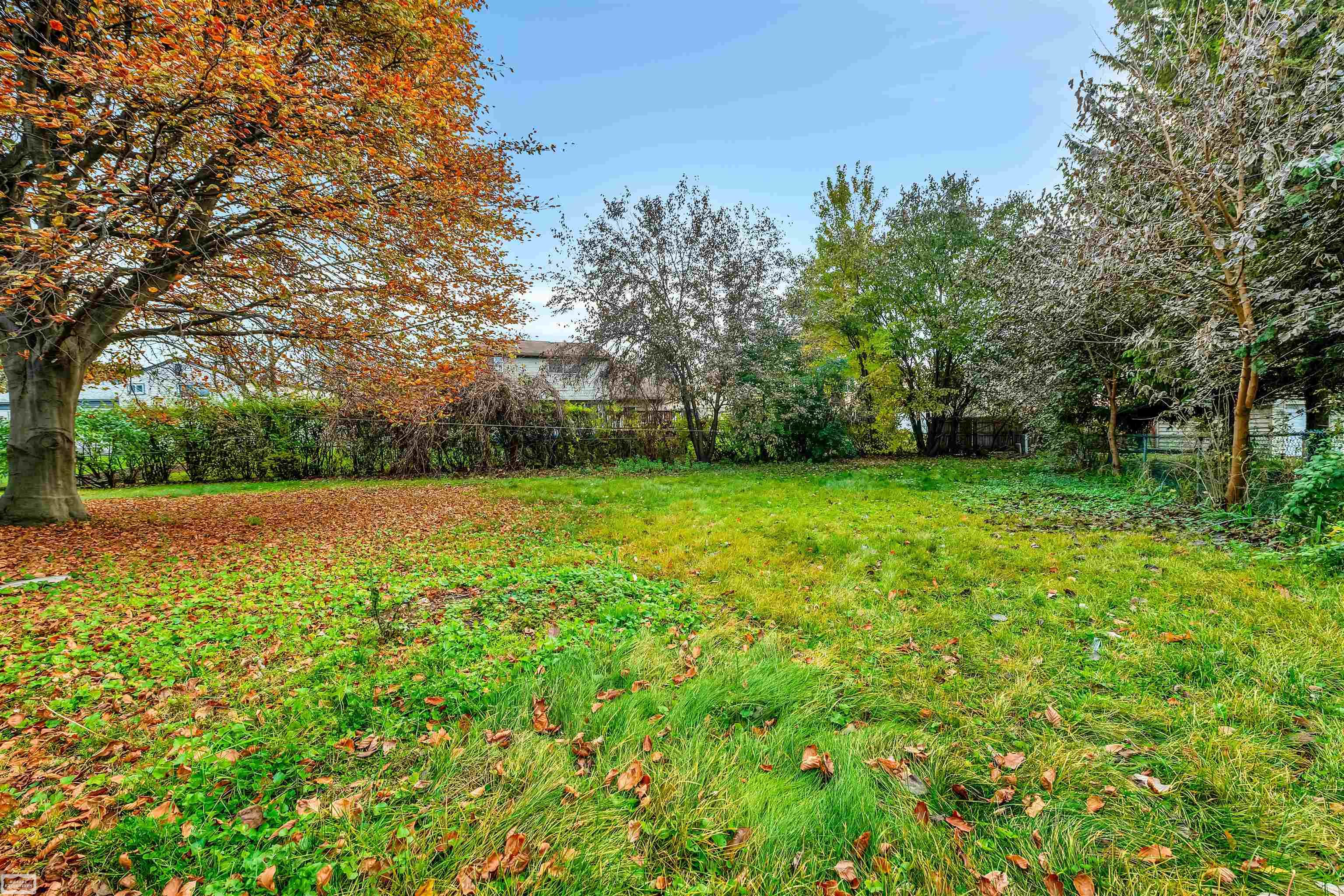 29617 W Mackenzie Circle