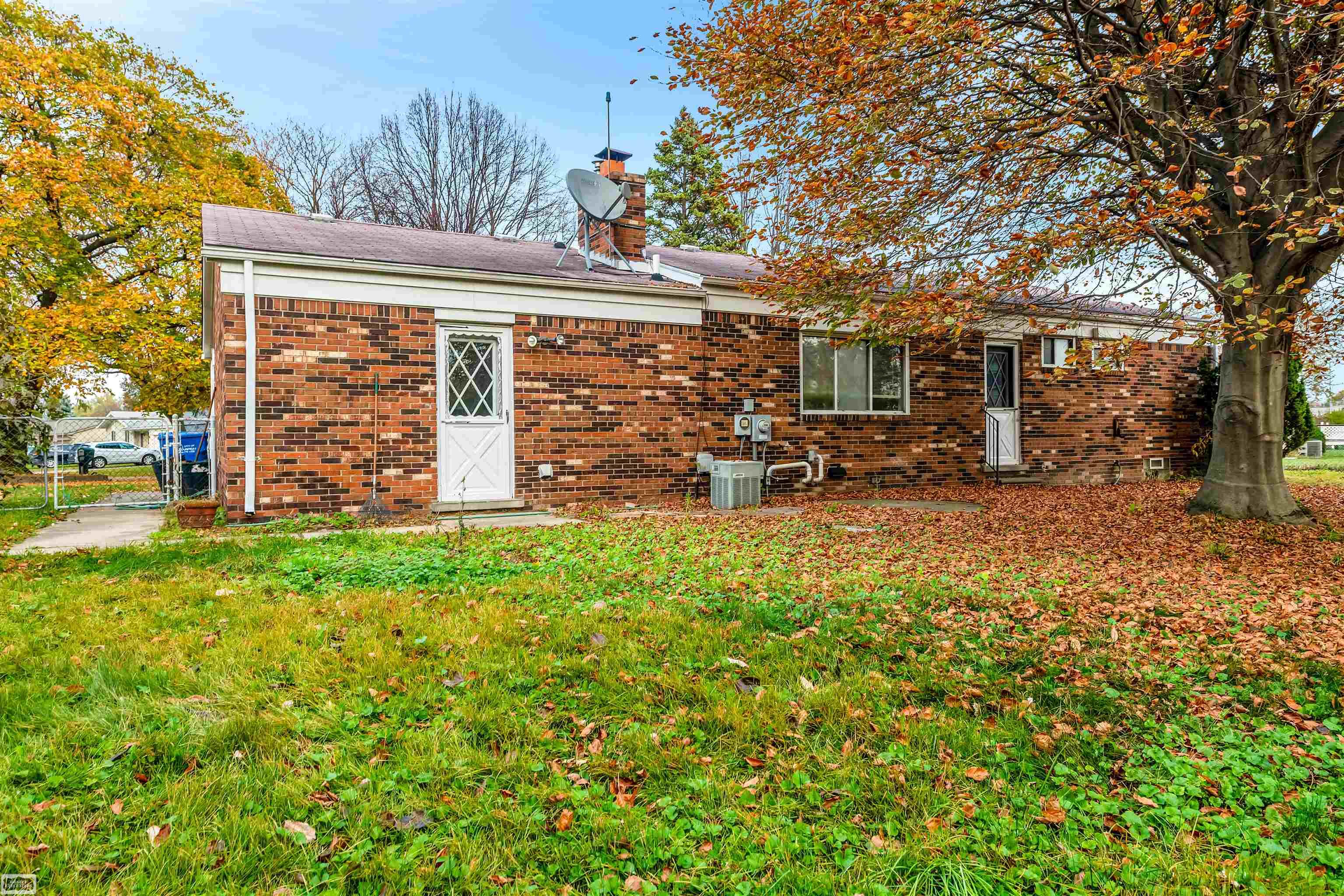 29617 W Mackenzie Circle