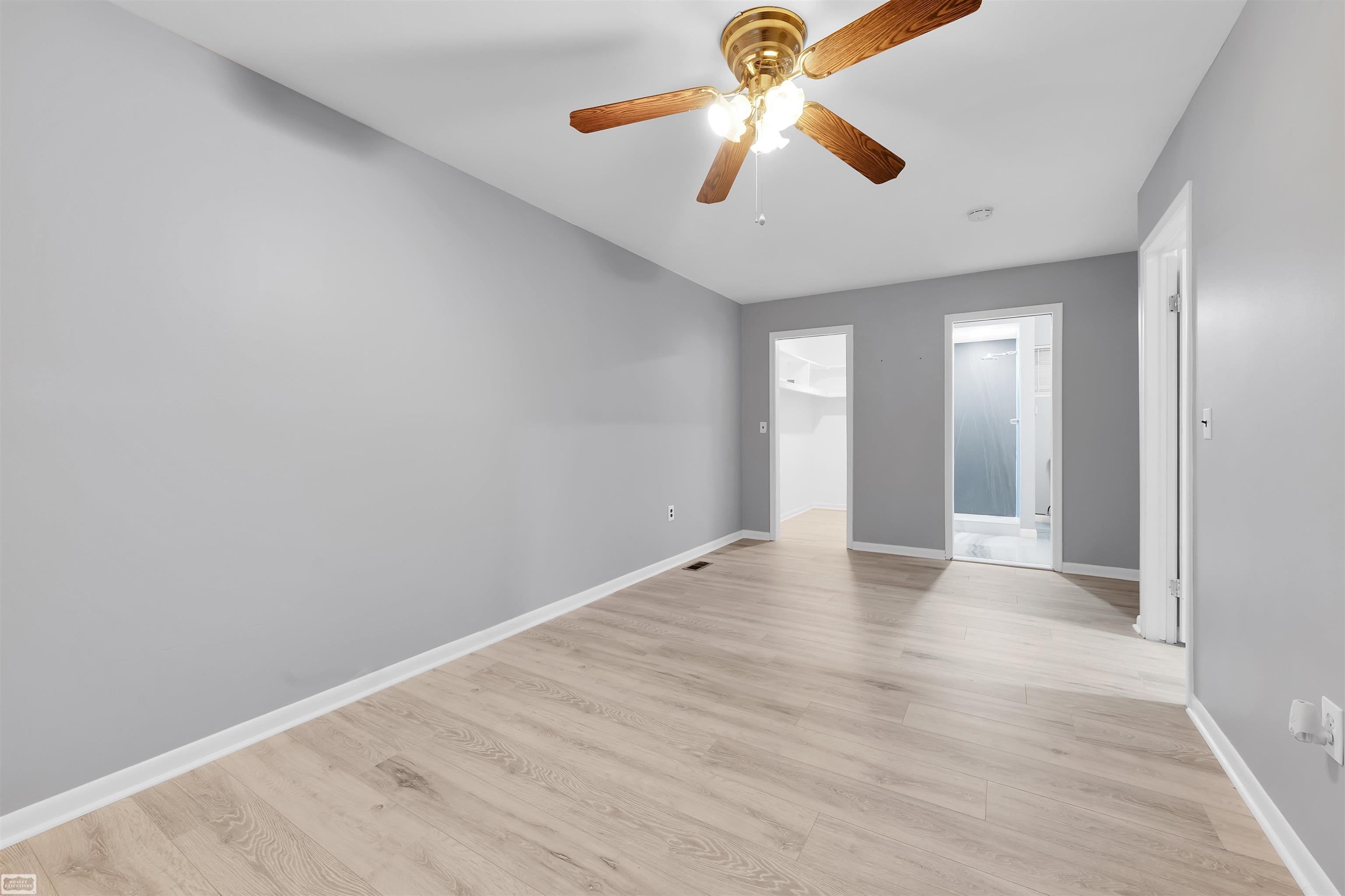 29617 W Mackenzie Circle