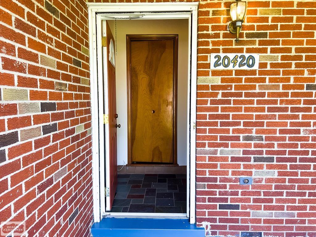 20420 Mckishnie Street