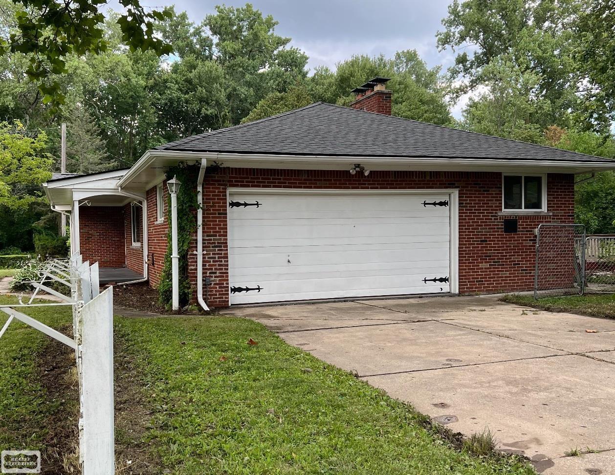 20420 Mckishnie Street