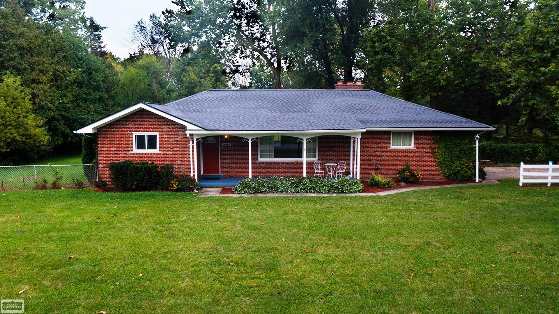 20420 Mckishnie Street