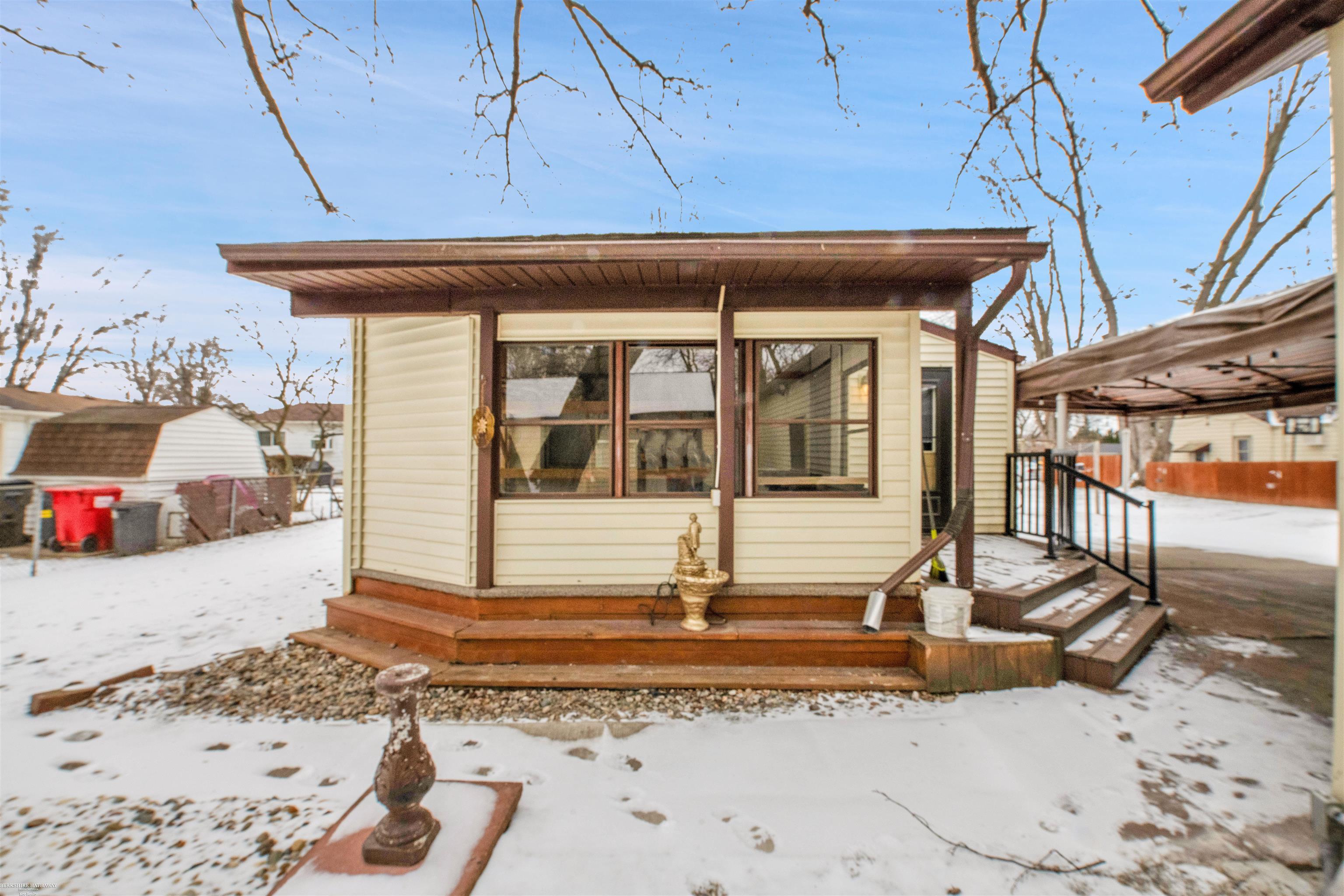 24210 Trombley Street