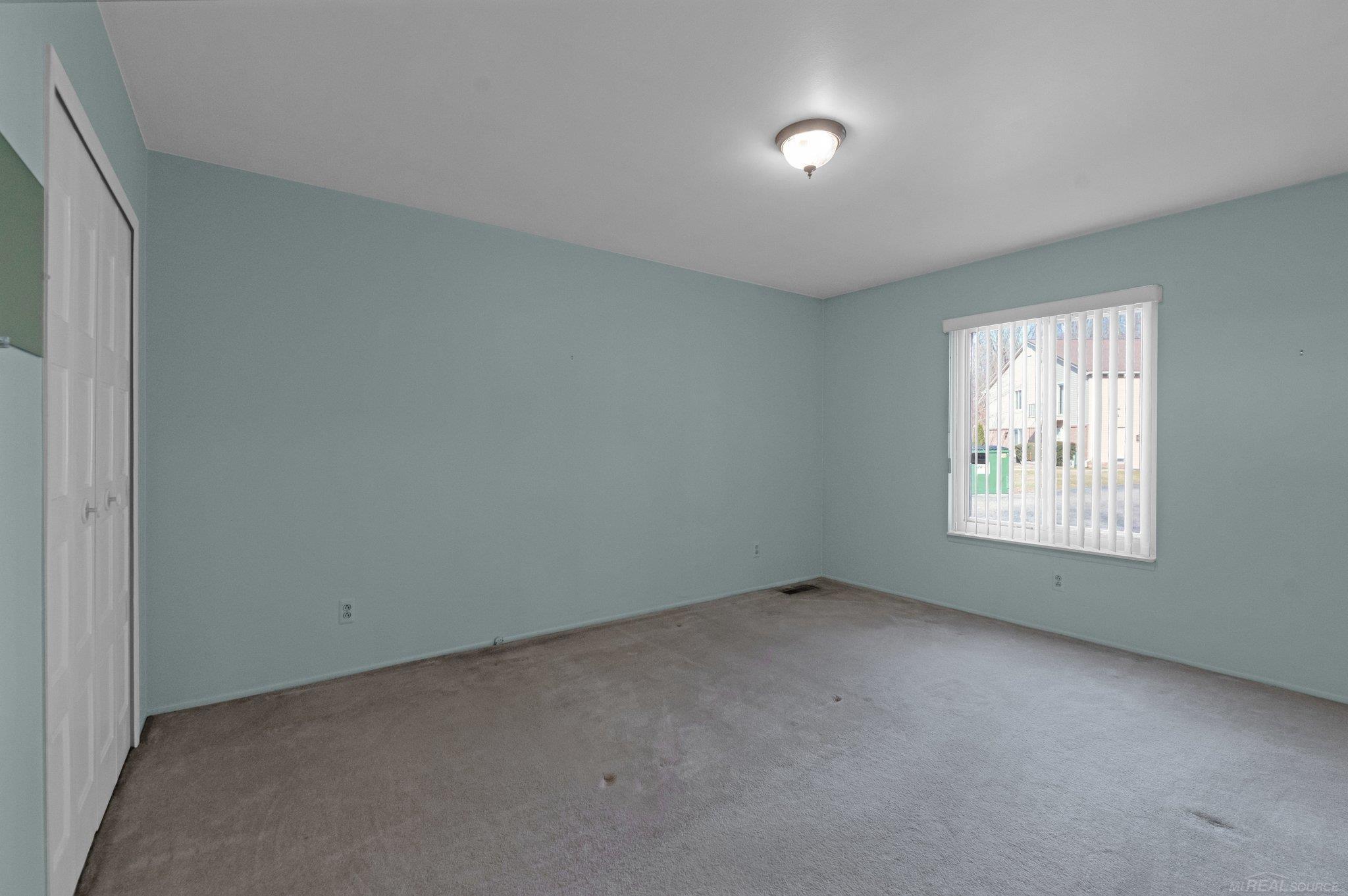 38157 Jefferson Avenue