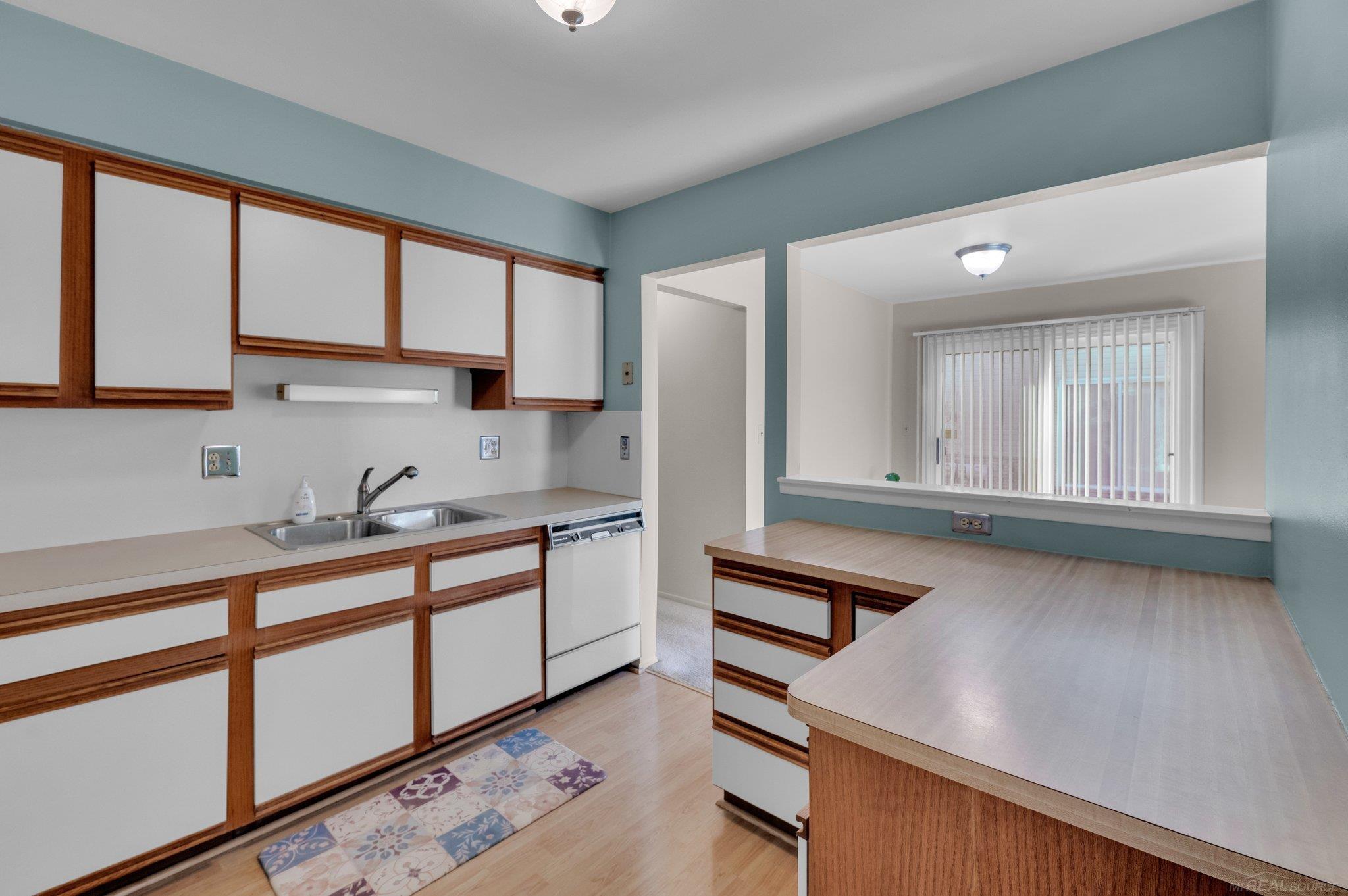 38157 Jefferson Avenue