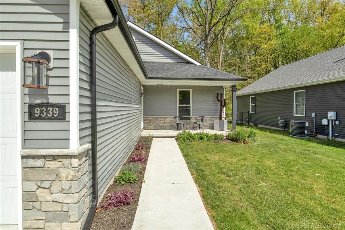 9339 Oakdale Street